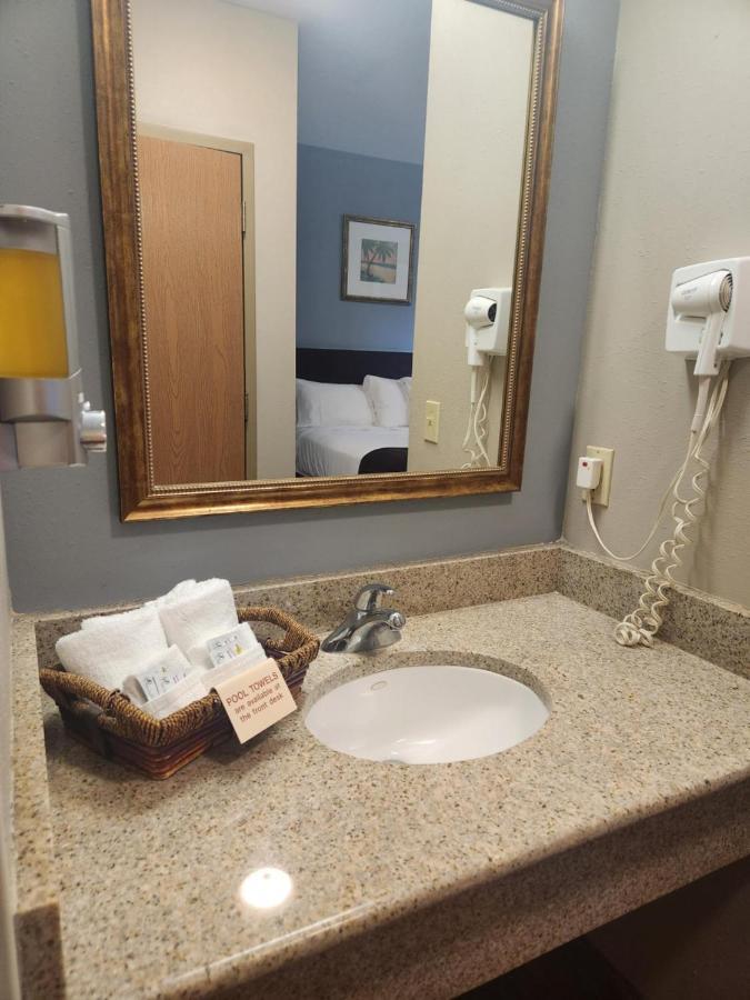 Put-In-Bay Resort & Conference Center Extérieur photo